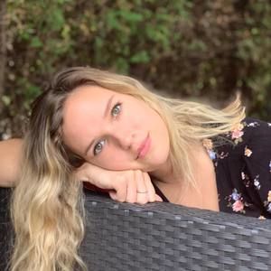 Meet your Posher, Annie